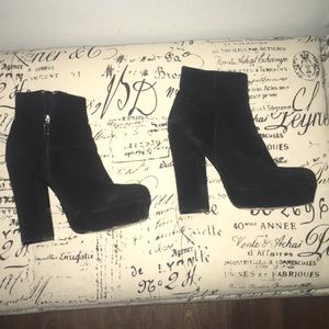 Steve Madden boots size 8